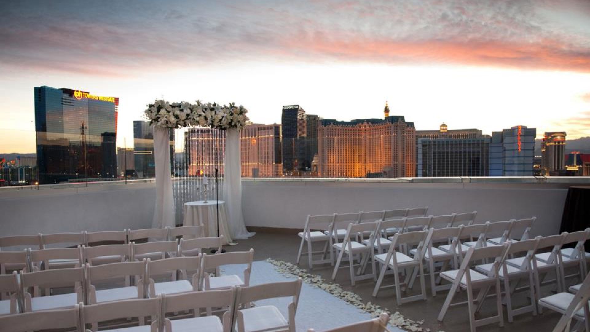 las-vegas-rooftop-proposal-idea-4.jpg